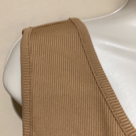 Plus size top - Picture 2 of 9